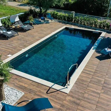 Olive Garden Apartment