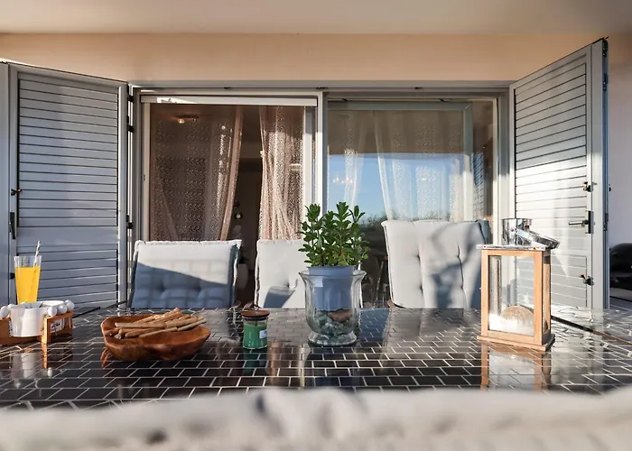 Olive Garden Apartamento Sukošan