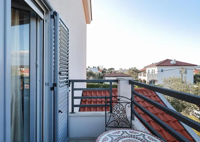 Apartamento Olive Garden Sukošan